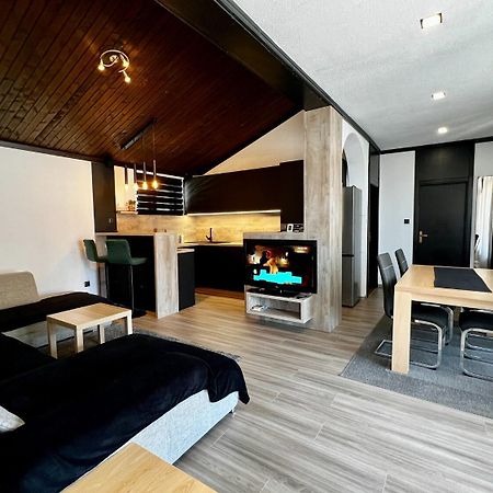 Apartment Denis - Great Location & Large Terrace Makarska Zewnętrze zdjęcie