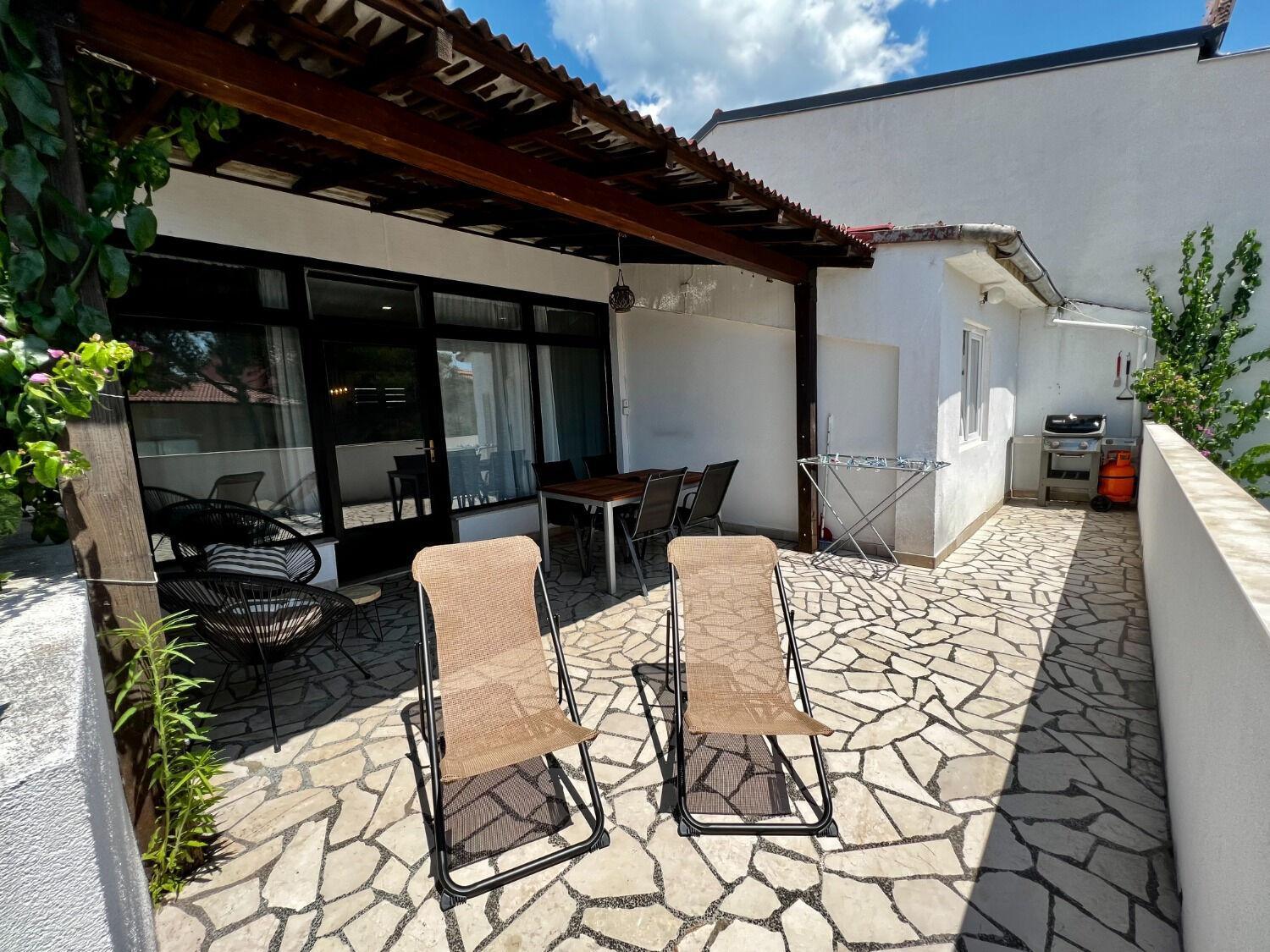 Apartment Denis - Great Location & Large Terrace Makarska Zewnętrze zdjęcie